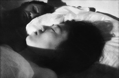 Kazuko et Jean -Louis, série Les sommeils, 1997 © Jean-Louis Tornato